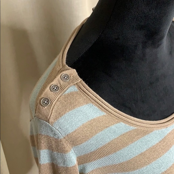 NWT...LOFT lightweight sweater knit top...blue and tan - Picture 2 of 4